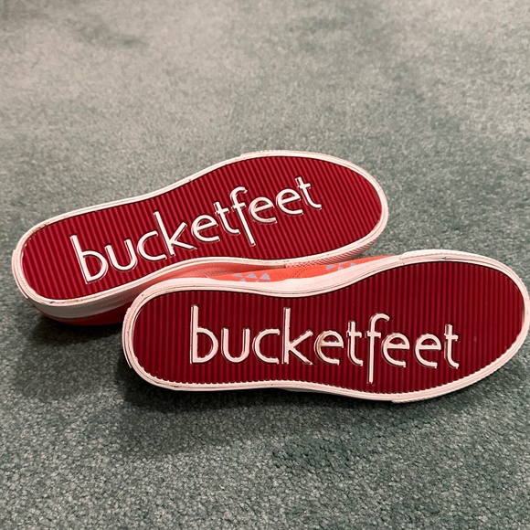 Bucket Feet Sun Canvas Lace-Up - Picture 6 of 9